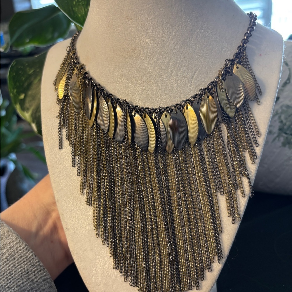Simon Chang Gold Tone Fringe Statement Bib Necklace Leaf Chain - Picture 3 of 4